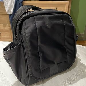 PacSafe Metrosafe LS200 Anti-Theft Medium Crossbody Bag